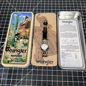 Vintage Womens Wrangler Quartz Watch Mixed Metal Silver and Gold Tone Hearts